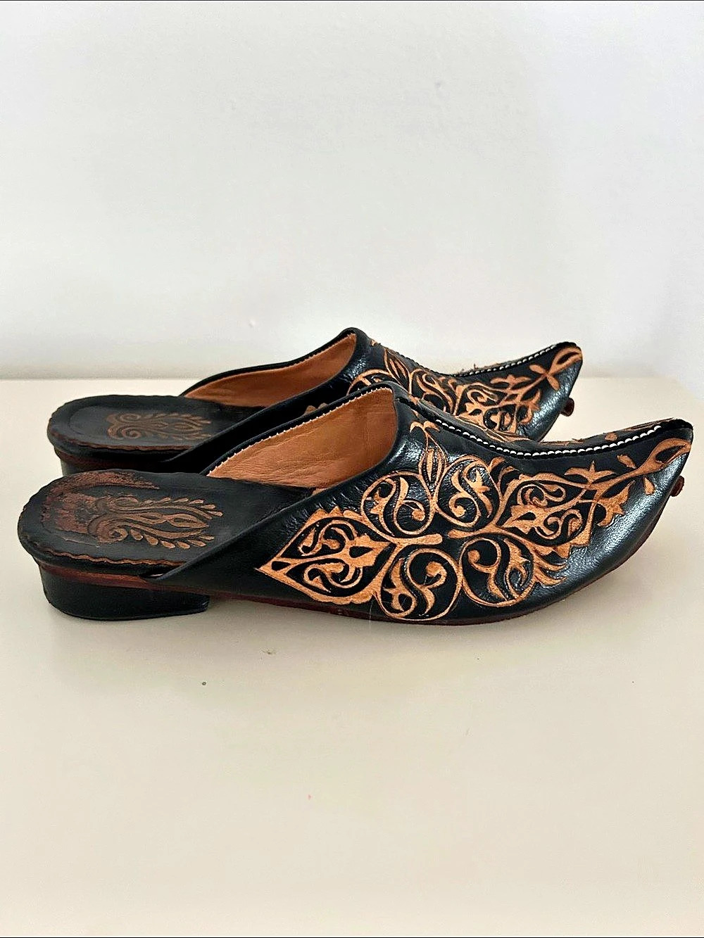 Handcrafted Embroidered Pointed-Toe Mules in Black & Brown Leather